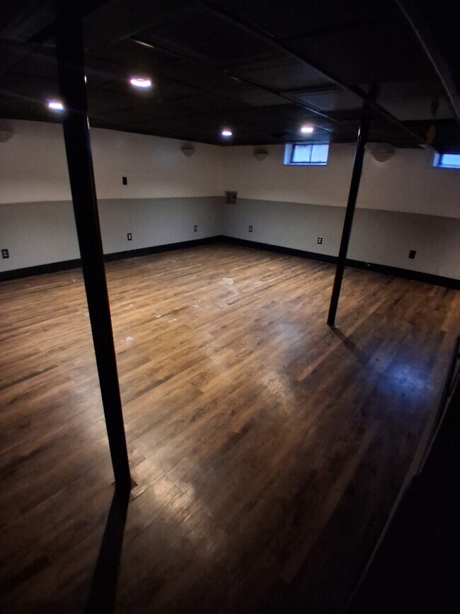 Building Photo - 4117 Orchard Way