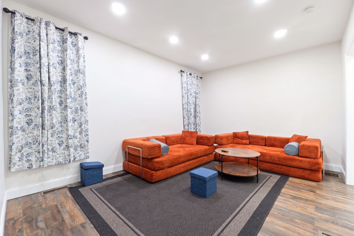 Building Photo - 92 Stuyvesant Ave