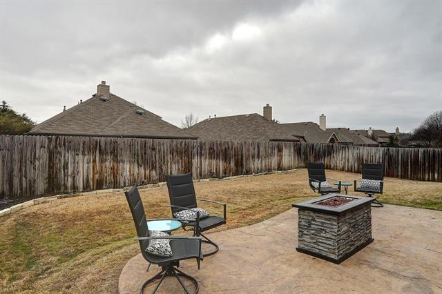 Building Photo - 2440 Deerwood Dr