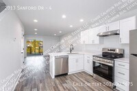 Building Photo - 2013 Sanford Dr