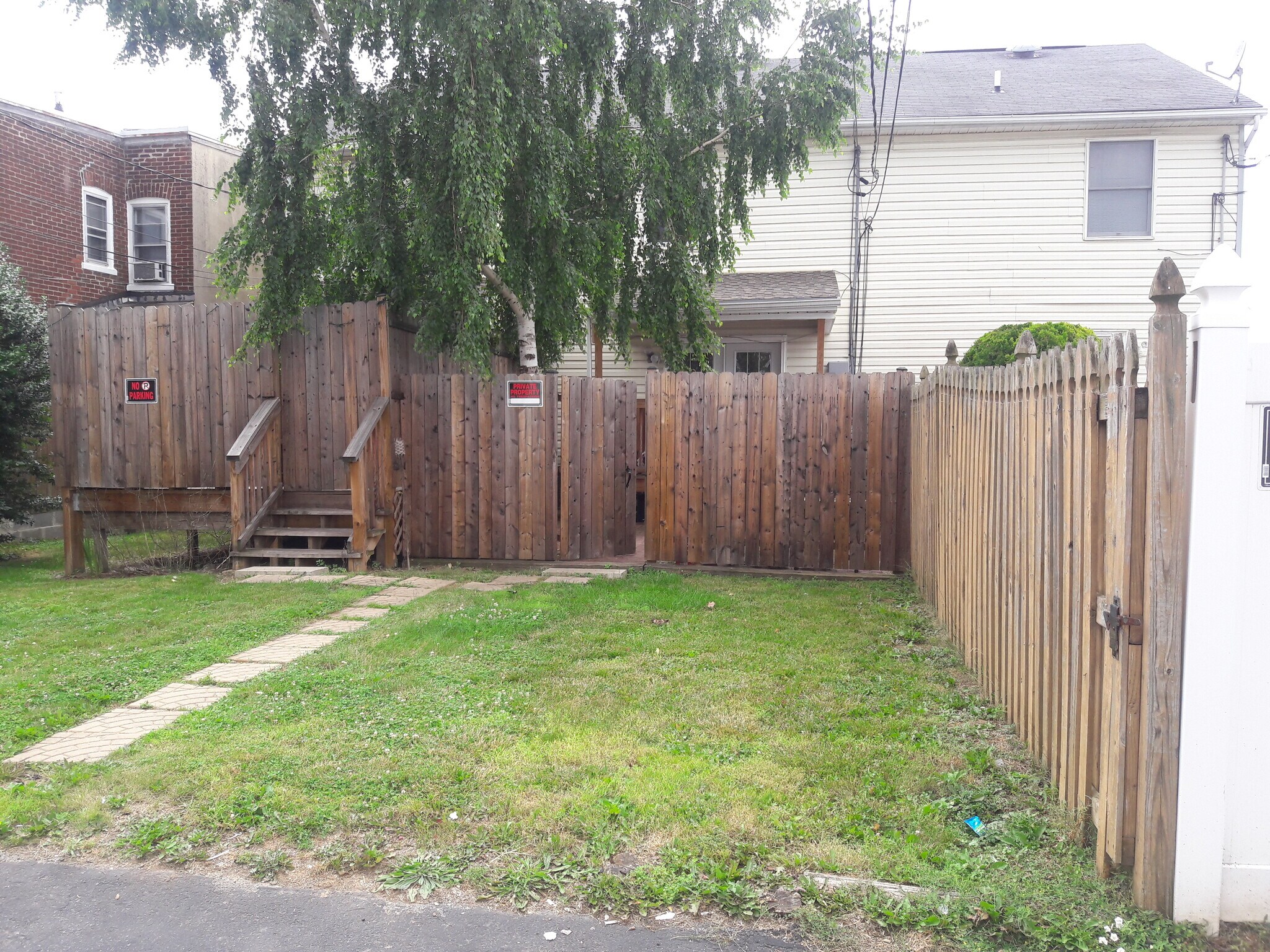 Building Photo - 735 N 12th St