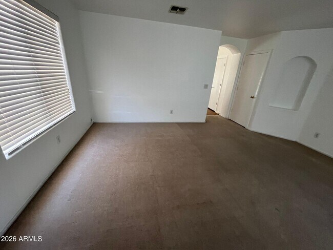 Building Photo - 29429 N Blackfoot Daisy Dr