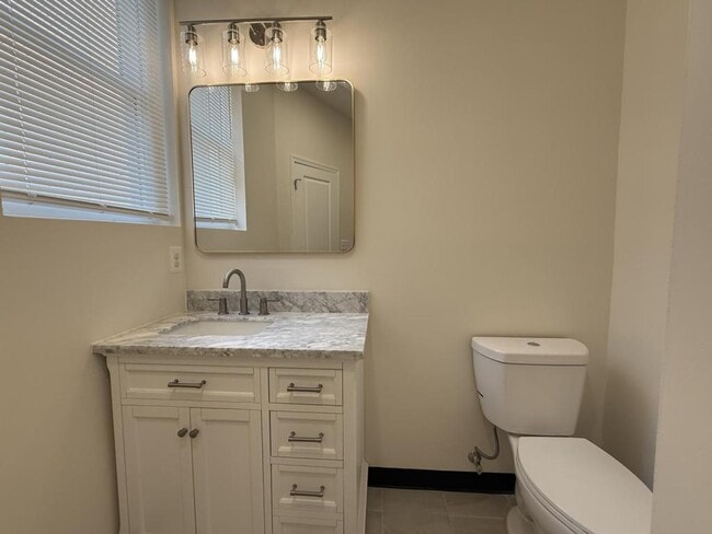 Building Photo - 2078 Druid Park Dr