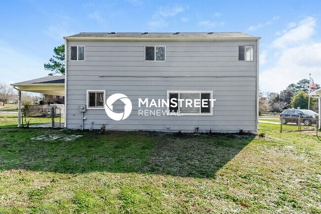 Building Photo - 3 Bedroom Pet-Friendly Home in Jonesboro, GA with Main Street Renewal