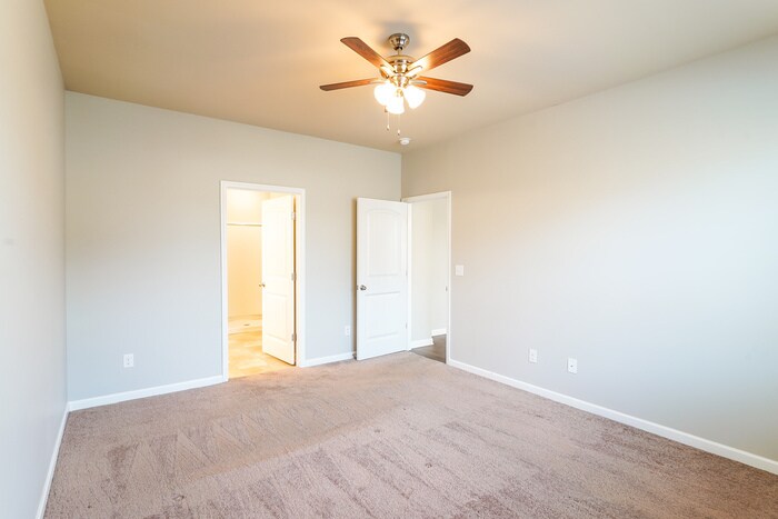 Building Photo - 217 Autumn Terrace Ln