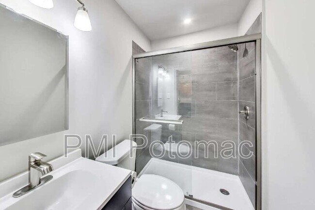 Building Photo - 8349 Bear Creek Dr