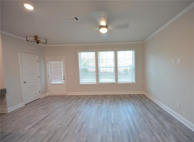 Building Photo - 5096 Insperon Ln