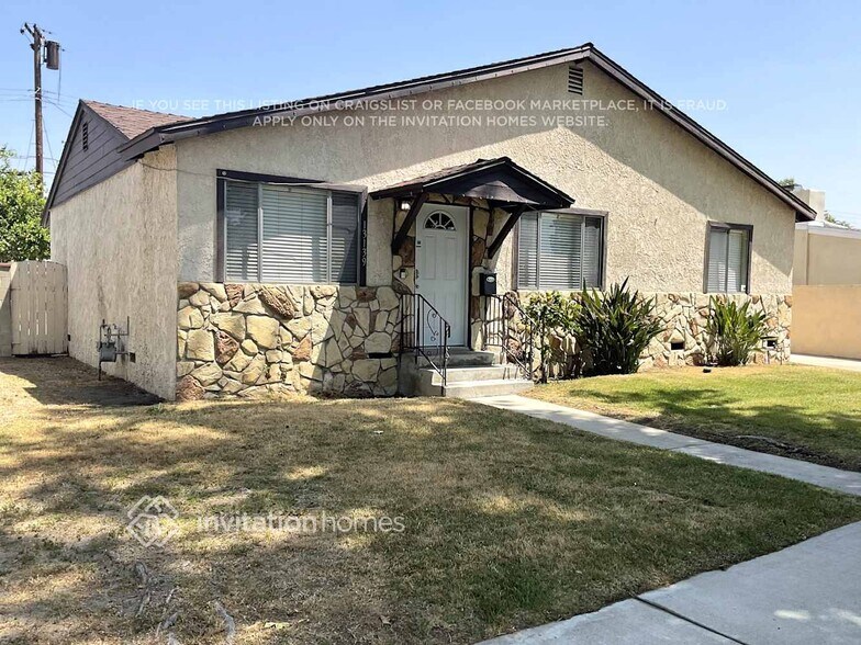 Building Photo - 13139 Archwood St