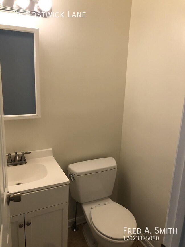 Building Photo - 434 Bostwick Ln