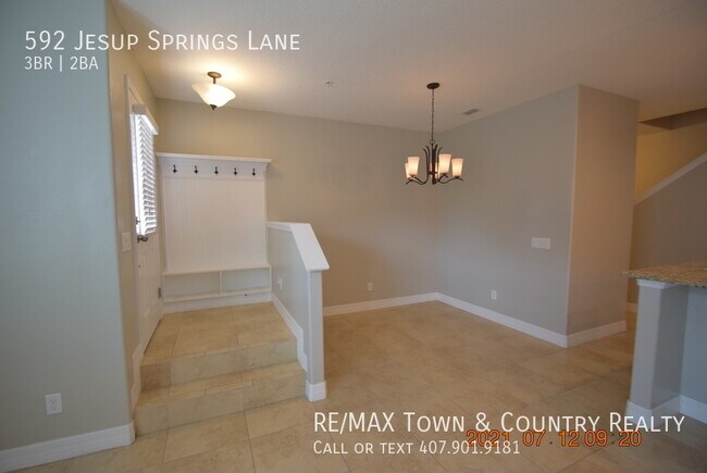 Building Photo - 592 Jesup Springs Ln