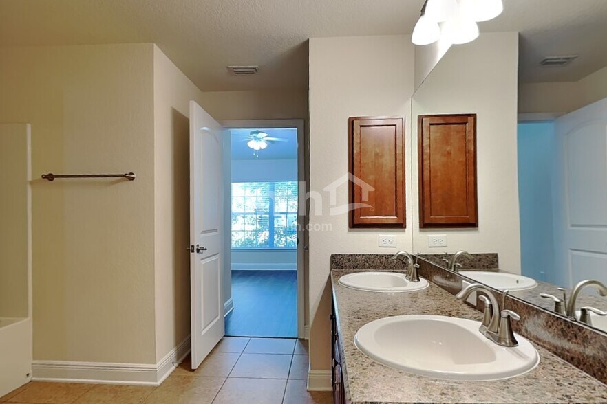 Building Photo - 10708 Standing Stone Dr