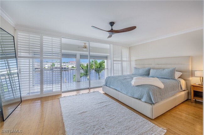 Building Photo - 800 River Point Dr