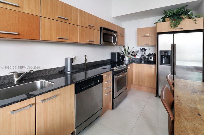 Building Photo - 350 S Miami Ave