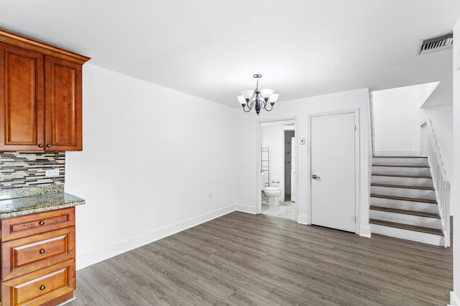 Building Photo - 1700 Embassy Dr