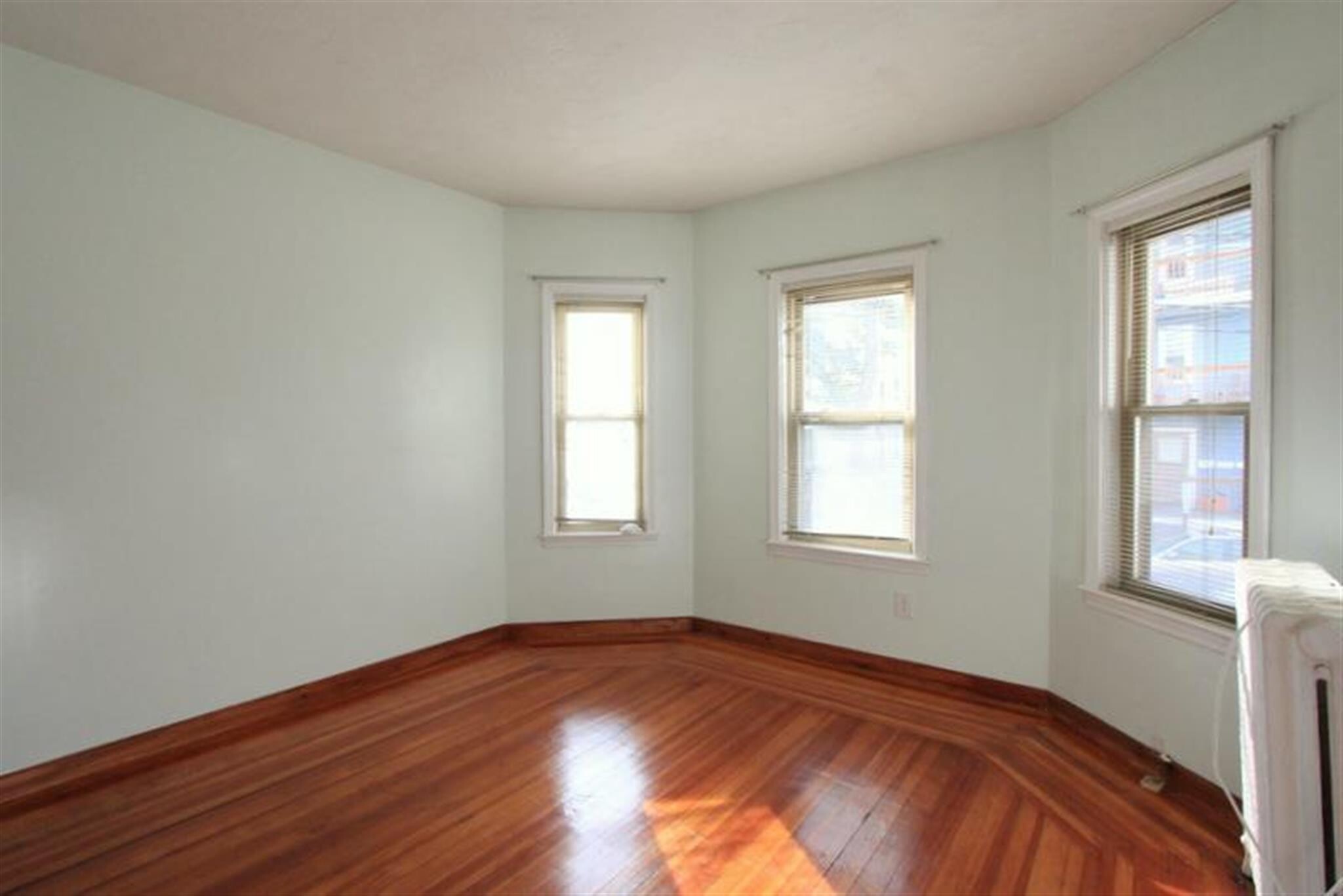 Building Photo - 14 Belknap St