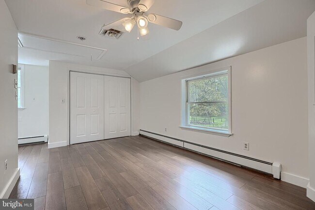 Building Photo - 1703 Roland Ave