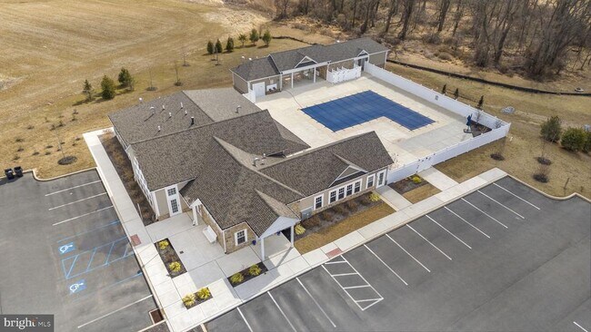 Building Photo - 143 Hood Farm Dr