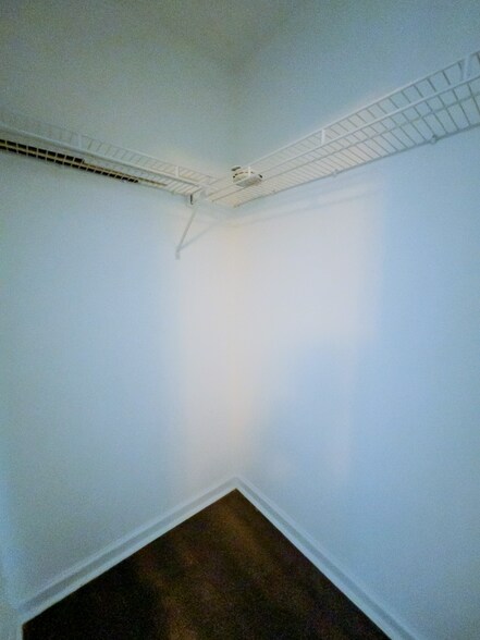 Building Photo - 419 Rue Canard