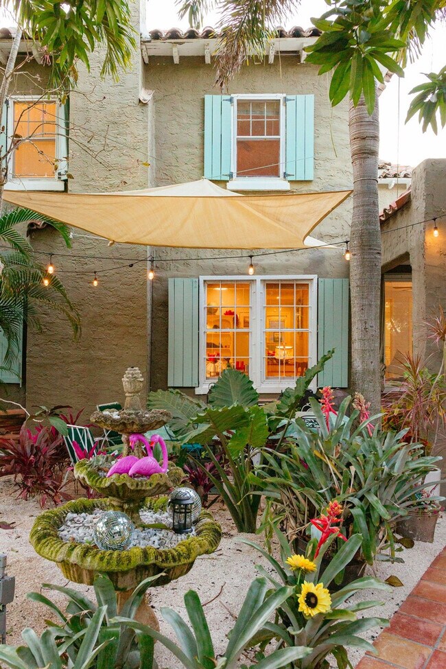 Building Photo - 519 28th St