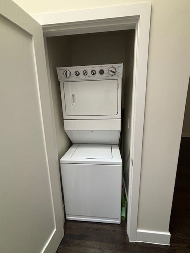 Building Photo - Charming 1bd/1ba Condo – Denver Dry Goods Building - Parking/Utilities Included