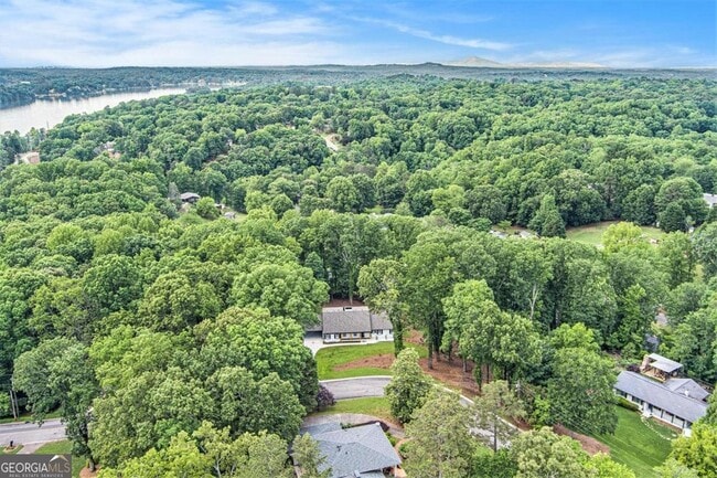 Building Photo - 788 Sherwood Rd N W