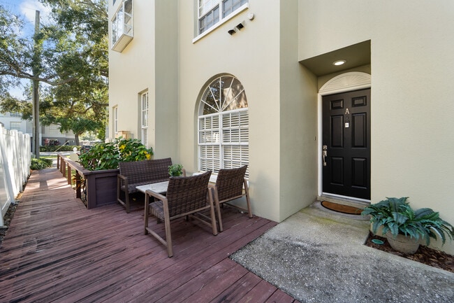 Building Photo - 607 S Glen Ave