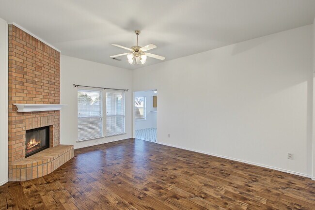 Building Photo - Single Family 3 Bedroom for Rent