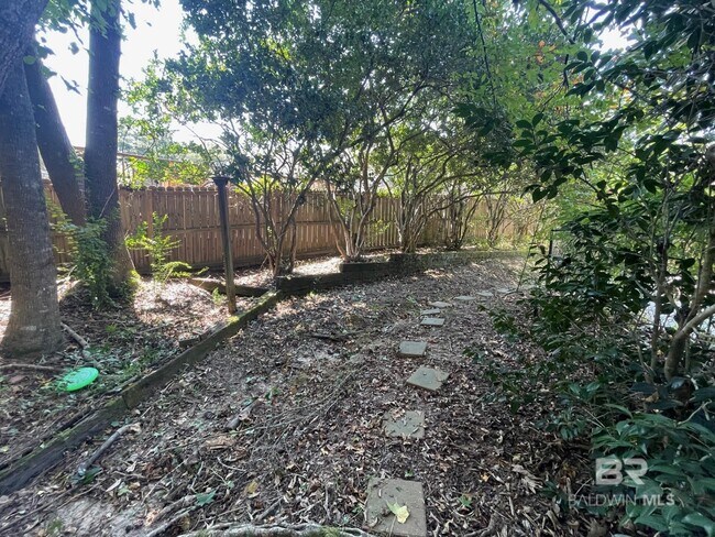 Building Photo - 31072 Oakleigh Dr