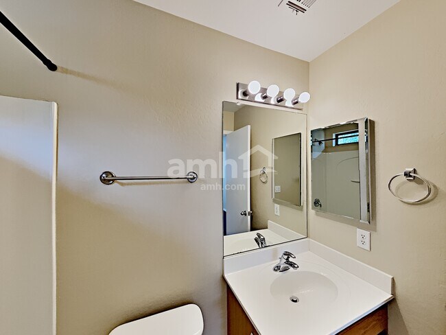 Building Photo - 16603 W Paradise Lane