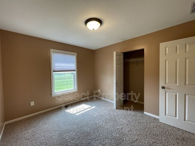Building Photo - 12927 Cocoplum Ct