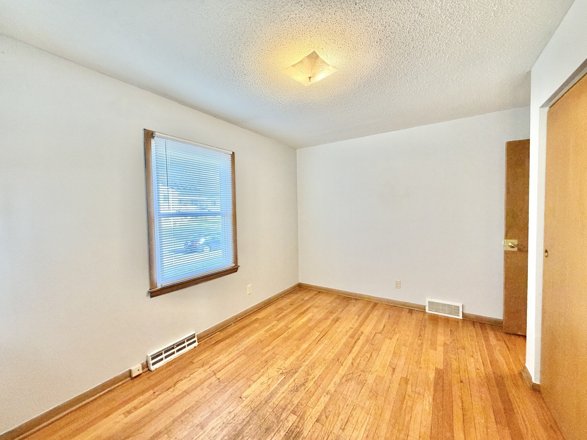 Building Photo - 625 Vera Ct