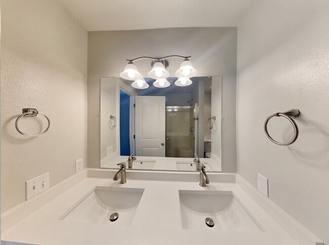 Building Photo - 6406 86th St Ct E