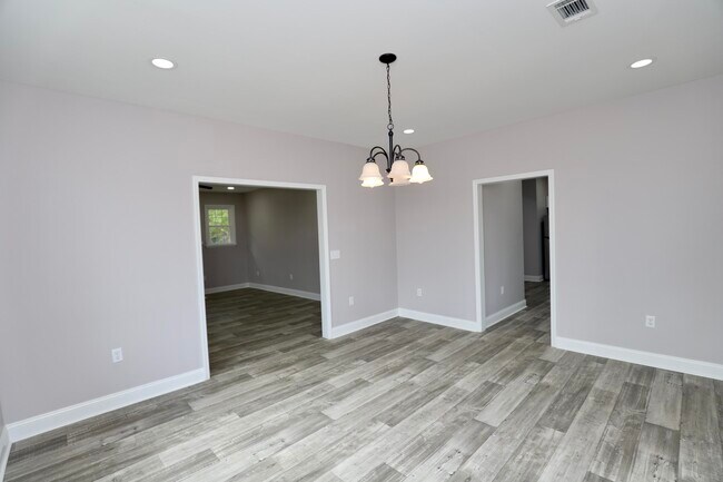 Building Photo - 11 Kendrick St