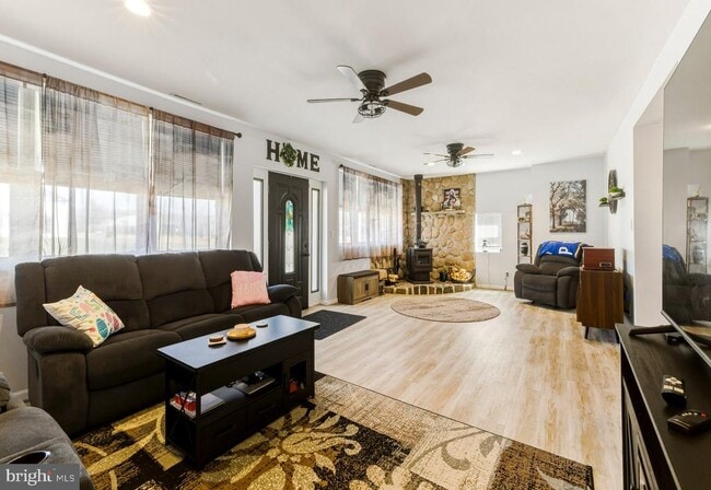 Building Photo - 1013 Delsea Dr