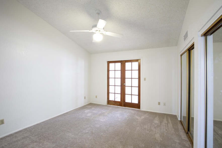 Building Photo - 16216 N 16th Pl