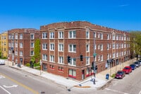 Building Photo - 2000 W Foster Ave