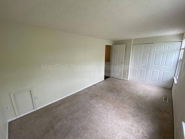 Building Photo - 4749 Hedrick Ln