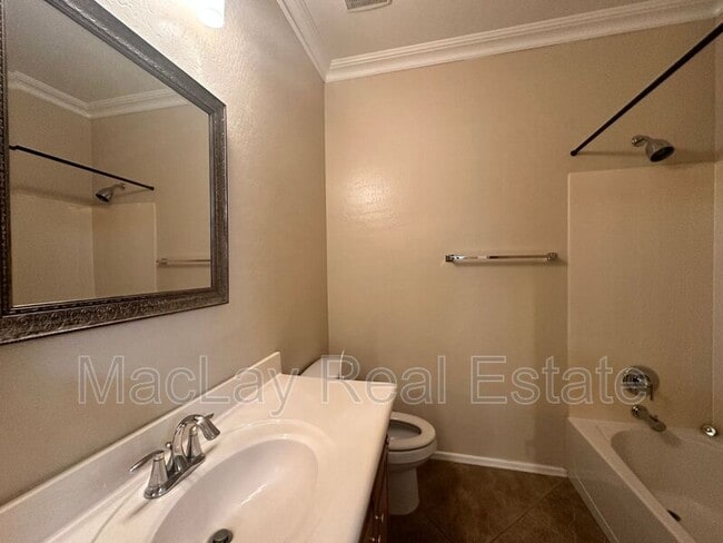 Building Photo - 3691 E Kingbird Pl