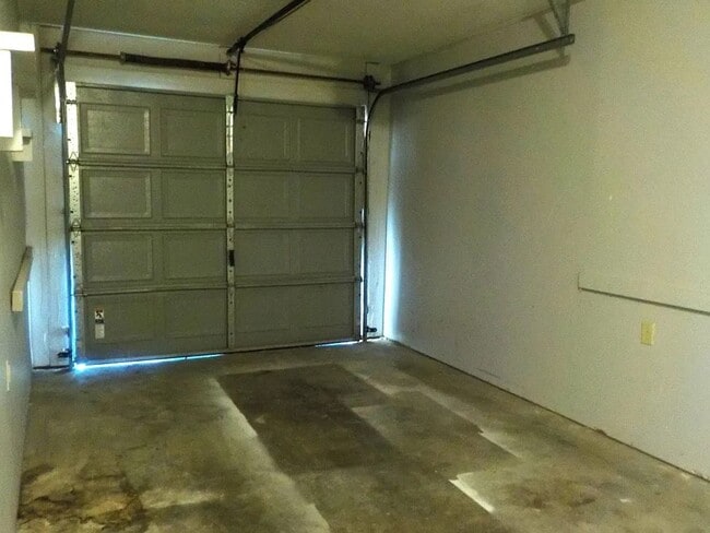 Building Photo - BEAUTIFUL HOUSE COMING AVAILABLE