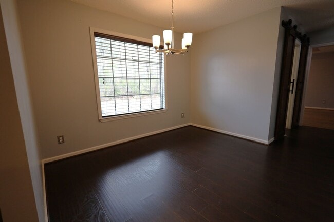 Building Photo - 93 Slosh Ln