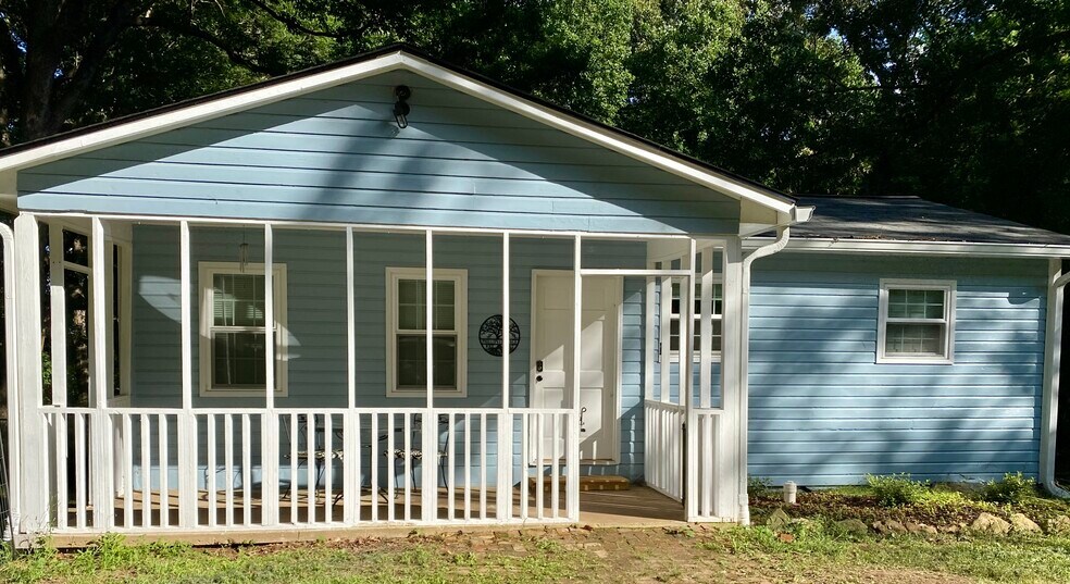 Exterior - 18 Home Pl