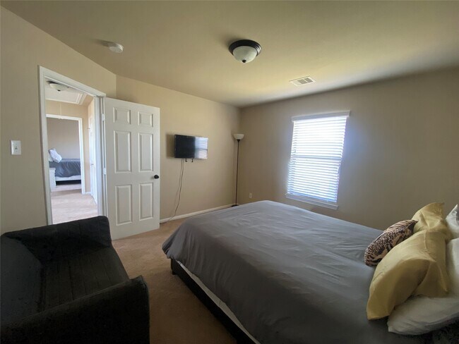 Building Photo - 19606 Green Oasis Ct