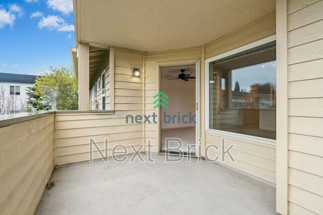 Building Photo - 430 SW 156th St