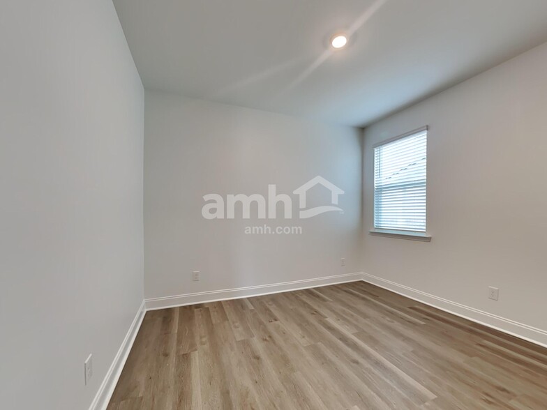 Building Photo - 566 Plumeria Ln