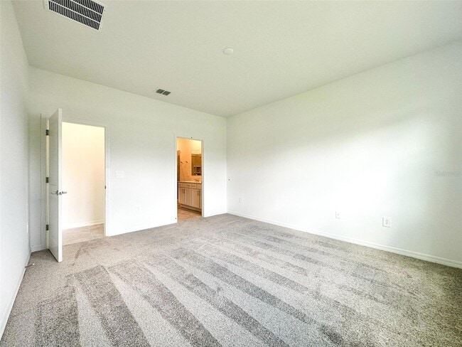 Building Photo - 719 Grove St