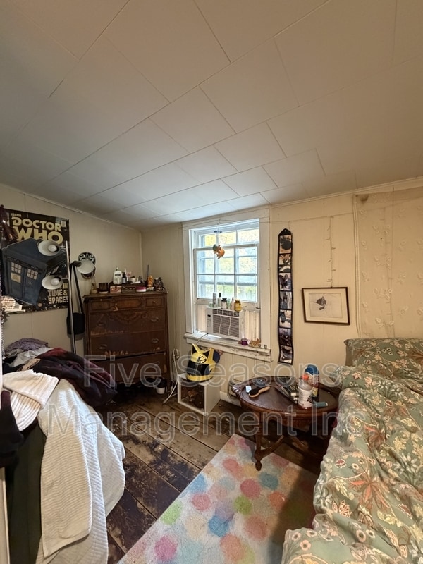 Building Photo - 59 University Terrace