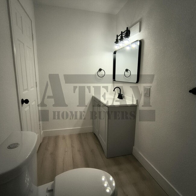 Building Photo - Fully remodeled 4-bedroom, 2-bathroom home