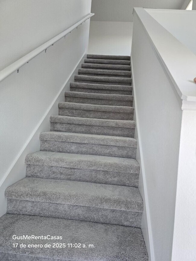Building Photo - Westview Single Family Home 4 beds 2,5 Baths