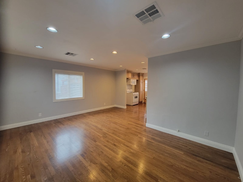 Building Photo - 17565 Bullock St