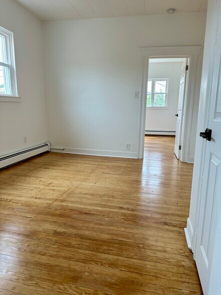 Building Photo - 307 Amity St